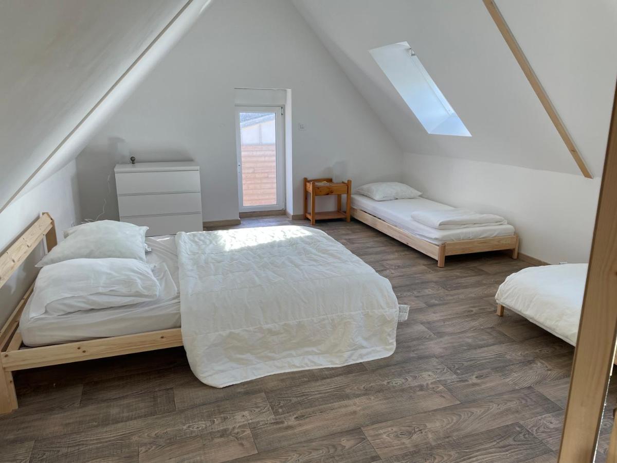 Charmante maison à deux pas de la mer Gouville-sur-Mer Esterno foto